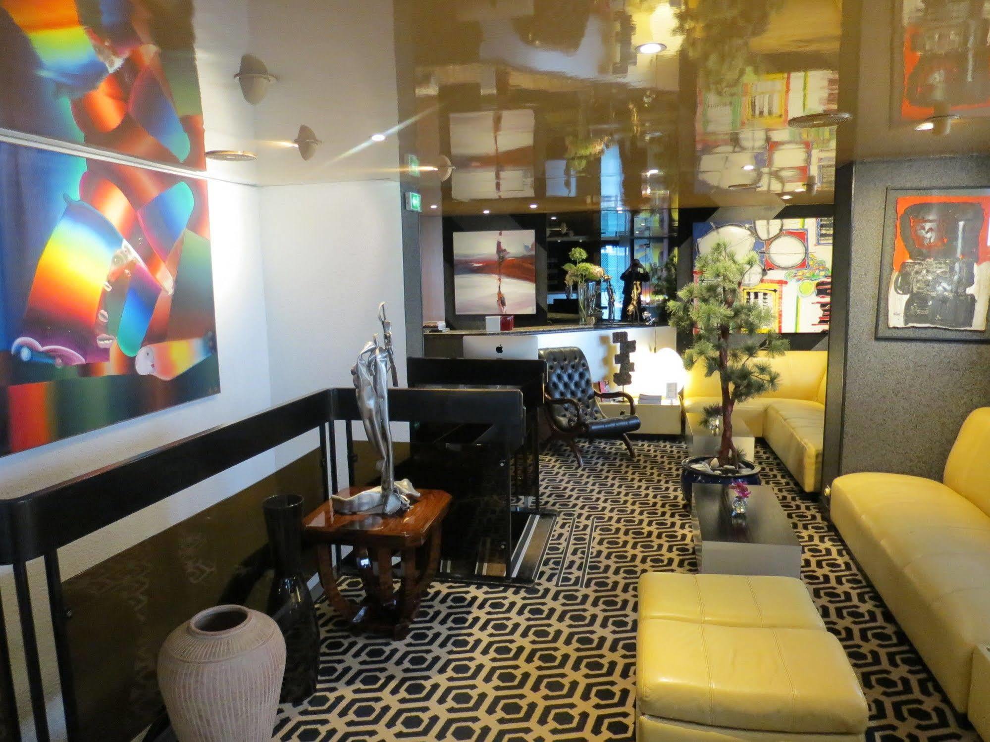 Alison Hotel París